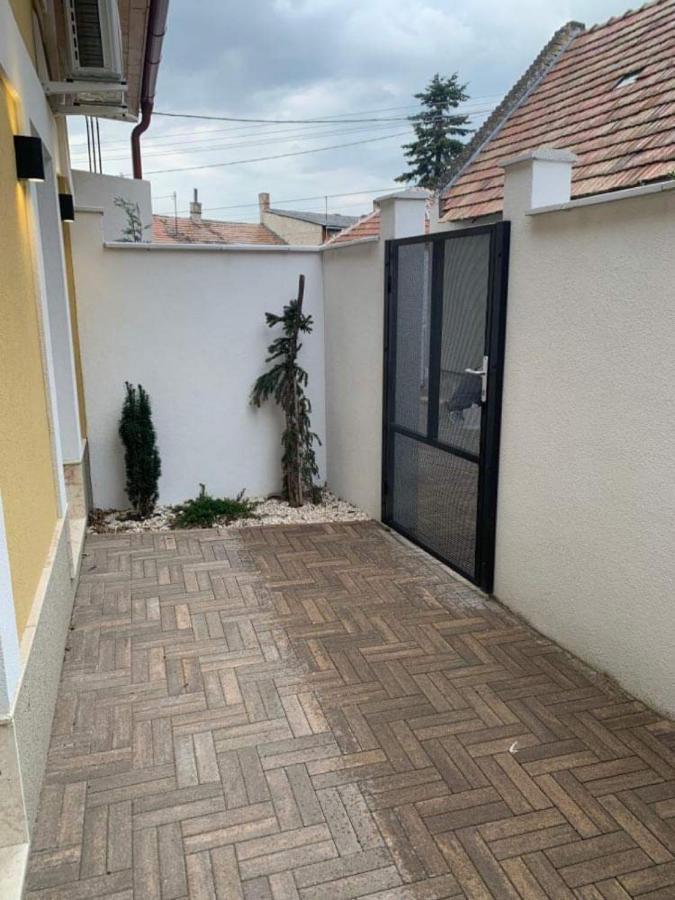 Infinity Apartman Esztergom Exterior foto