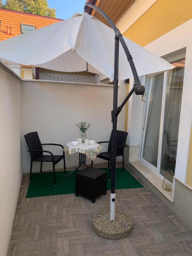 Infinity Apartman Esztergom Exterior foto